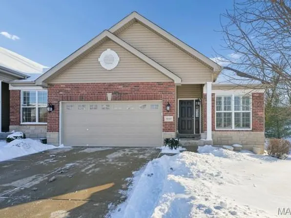 16164 Amber Vista Dr, Ellisville, MO 63021