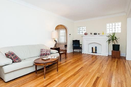 2nd image of 1016 S Kenilworth Ave
