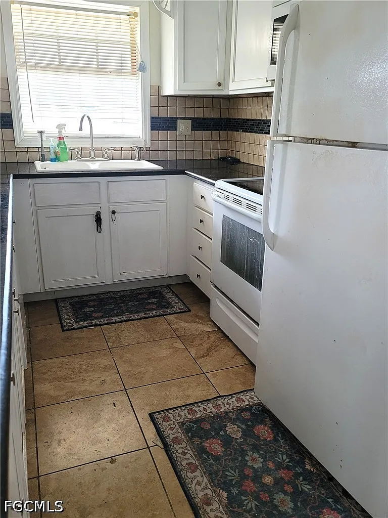 3 bed, 2.0 bath, 1100 sqft, $1,400 — Photo 2
