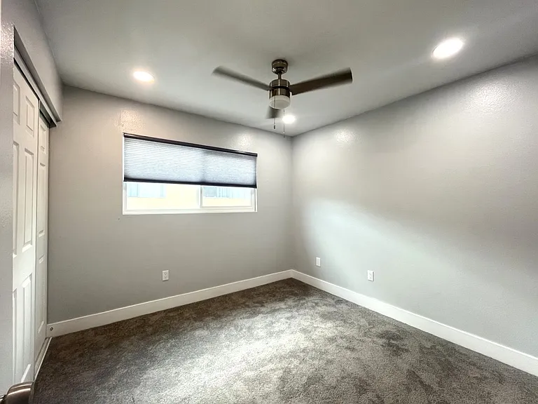 RV T 1708 — Photo 24