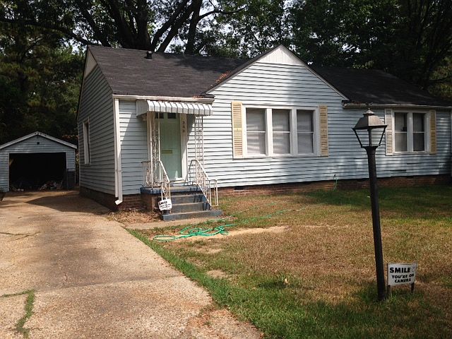 2nd image of 560 Broadmoor Dr
