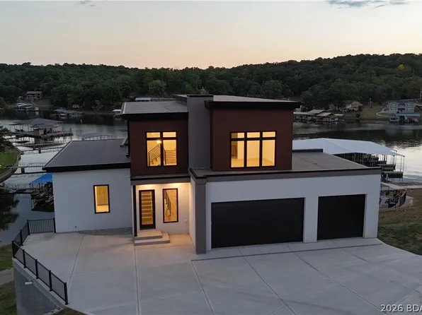 135 Forest Lake Cir, Lake Ozark, MO 65049