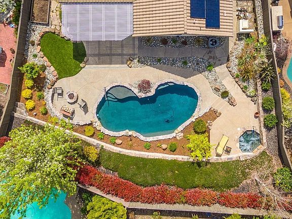 3rd image of 4328 Lafayette Dr