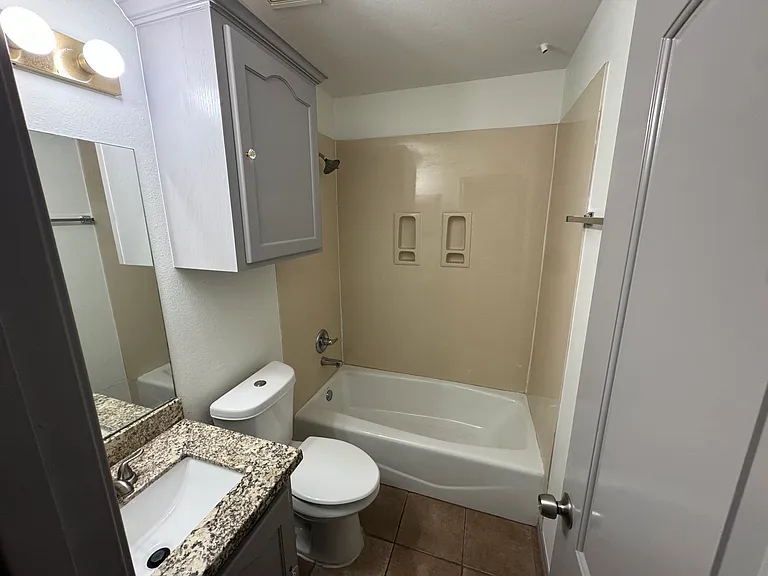 2206 Moonlight Ln #1 — Photo 4