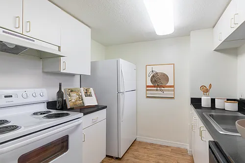 Riverview House 55+ Apartments Photo 1