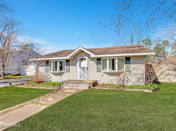 308 Tiller Avenue, Beachwood, NJ 08722