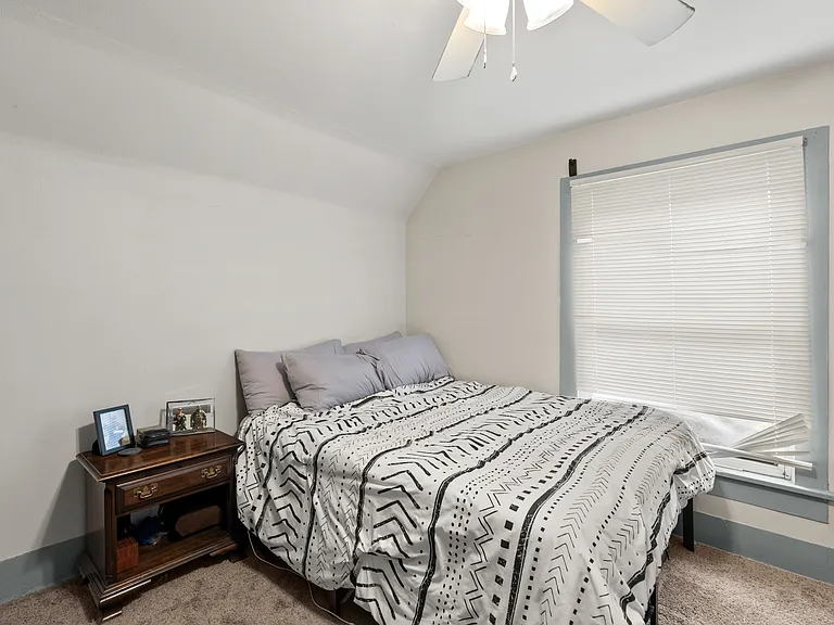 1108 Grand Ave — Photo 9