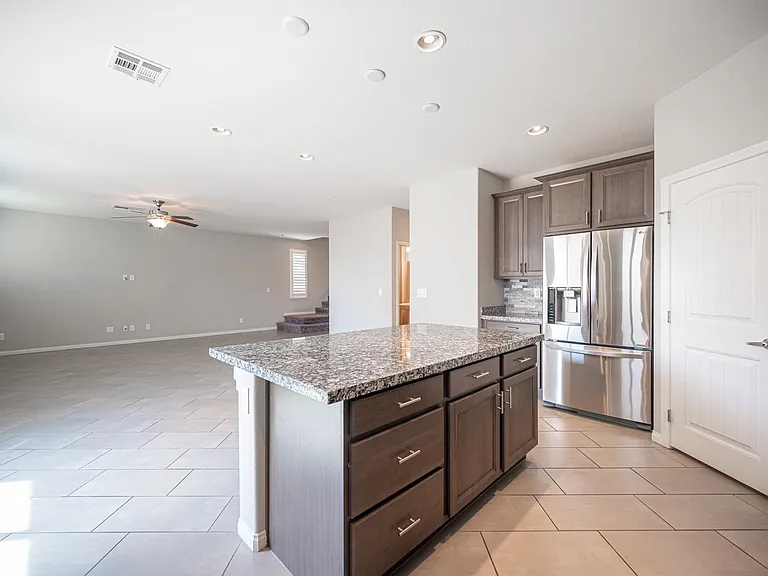 6198 Hays Cove Ct — Photo 14
