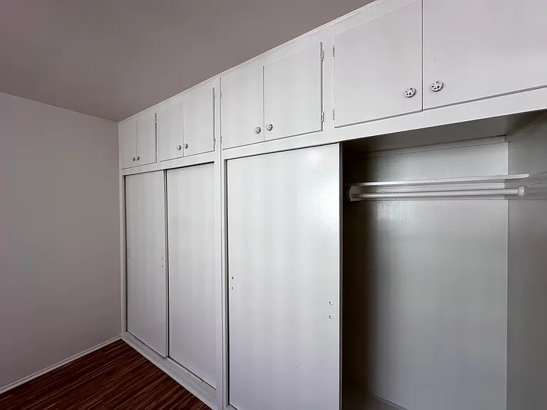 5748 Hazeltine Ave. — Photo 15