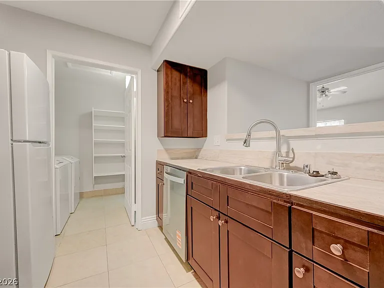 7885 W Flamingo Rd #1050 — Photo 16