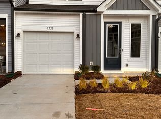 5221 Somerset Hill Ln, Charlotte, NC 28269