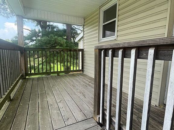 4th image of 1030 N Cape Rock Dr