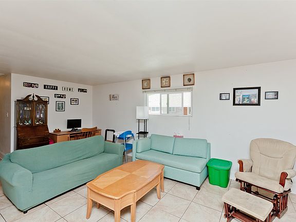4th image of 1835 N 6th St
