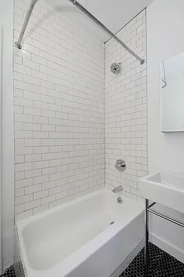 Rented by Aether Property Group | media 13