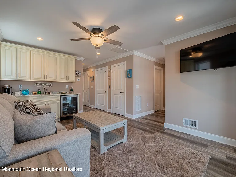29 Fielder Ave — Photo 21