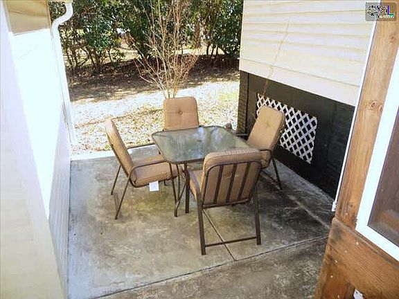 4th image of 210 Christian St