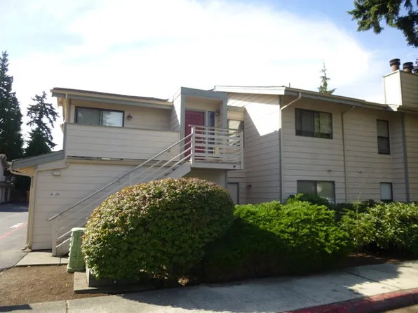 8408 18th Ave W APT 10-201, Everett, WA 98204
