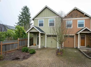 6650 SW 23rd Pl, Portland, OR 97219