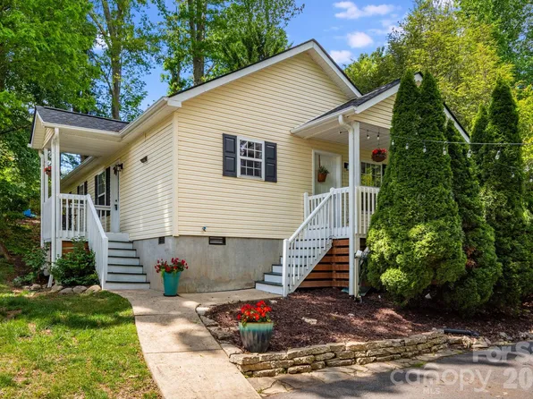 112 Shadowlawn Dr, Asheville, NC 28806