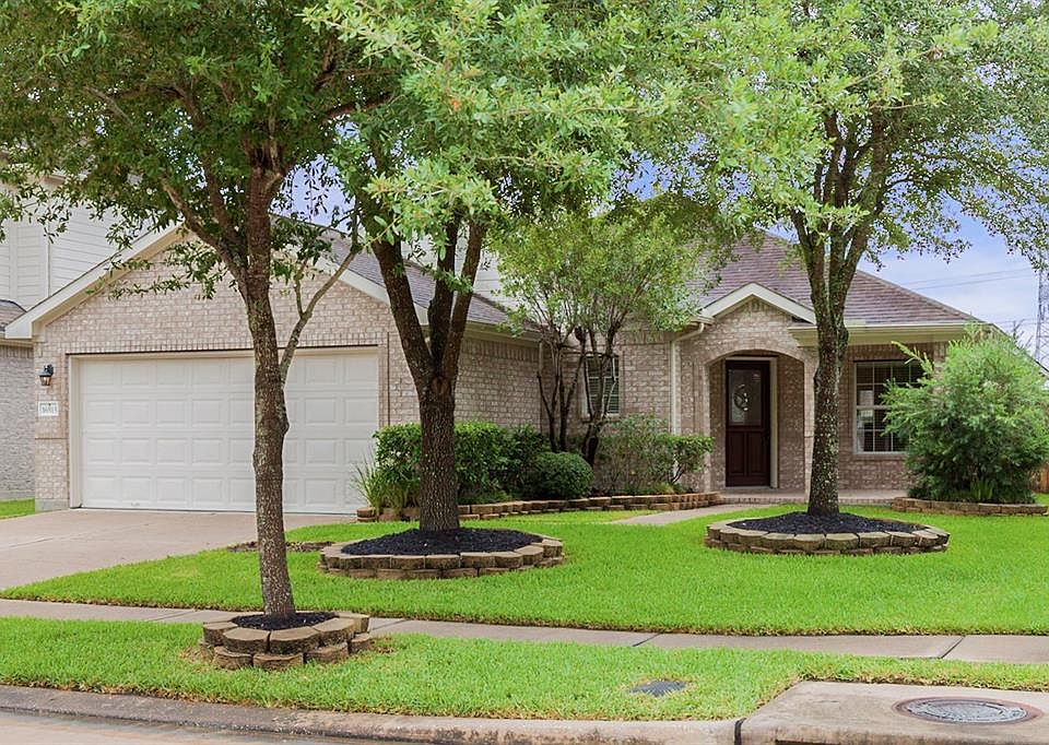 1st image of 16515 Sperry Gardens Dr
