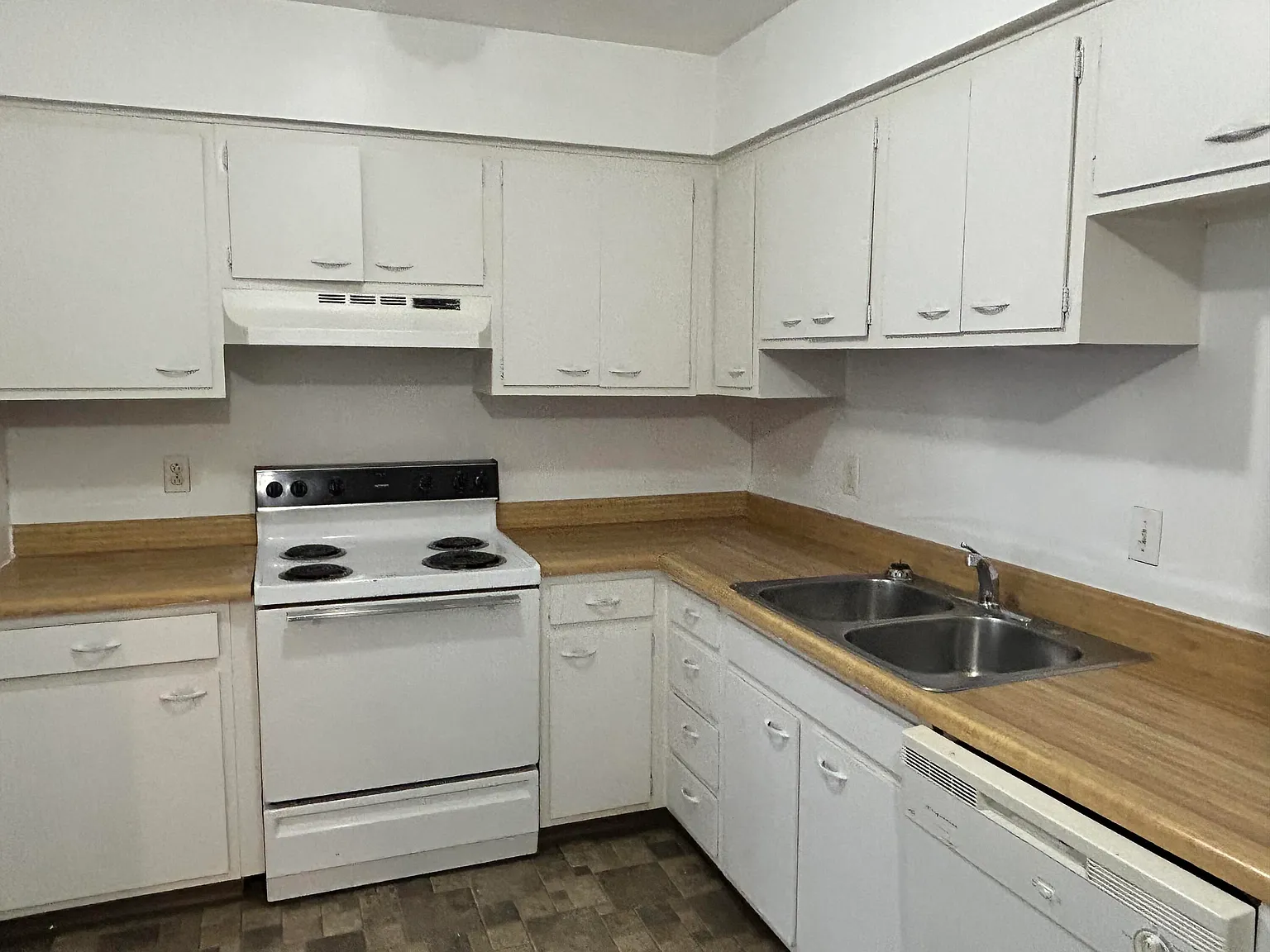 2 bed, 1.0 bath, 800 sqft, $1,100 — Photo 3