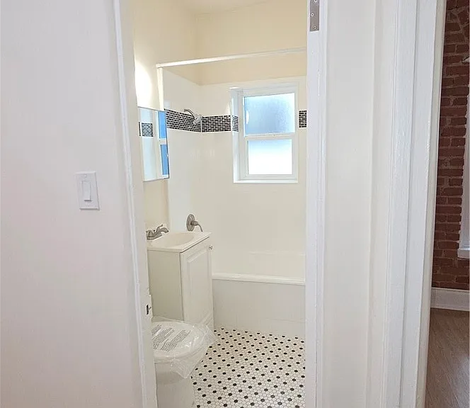 33408 W Sunset Blvd — Photo 11