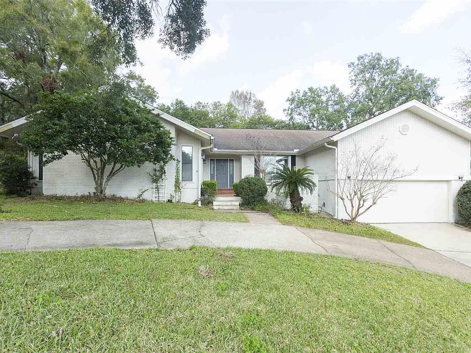 1st image of 7428 Camale Dr