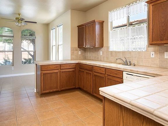 3rd image of 1921 Palermo Dr