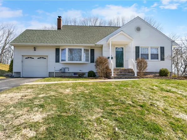 108 Huntshill Rd, Syracuse, NY 13209