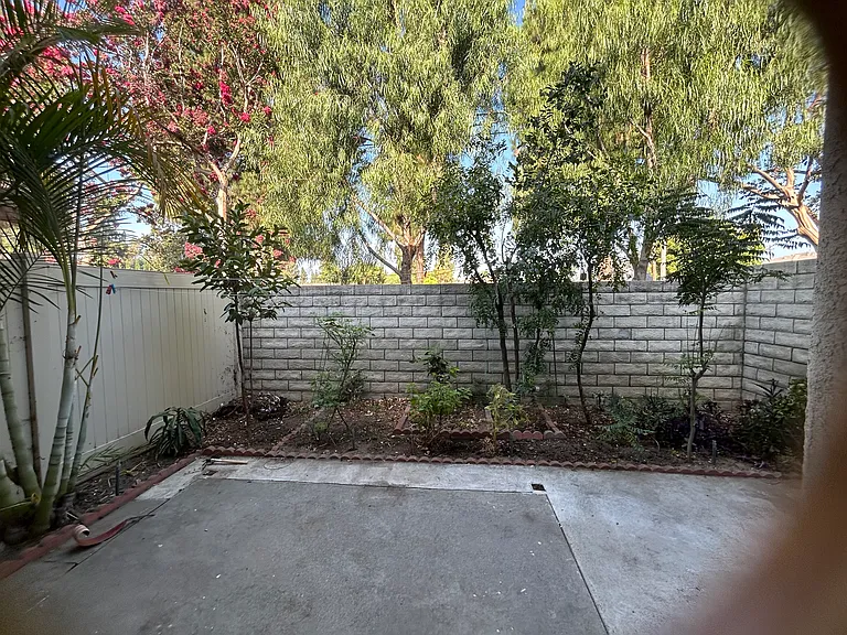 5249 Village Circle Dr — Photo 6