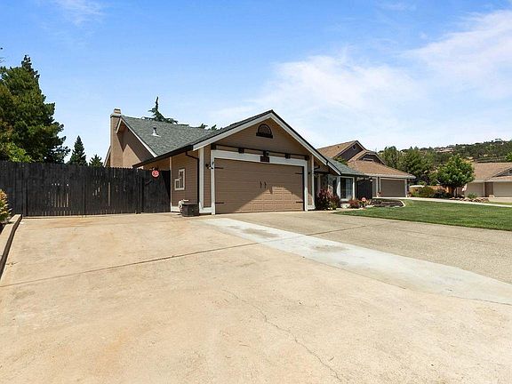 3rd image of 4729 Broome Pl