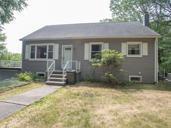 920 W Bell Ave, Pen Argyl, PA 18072