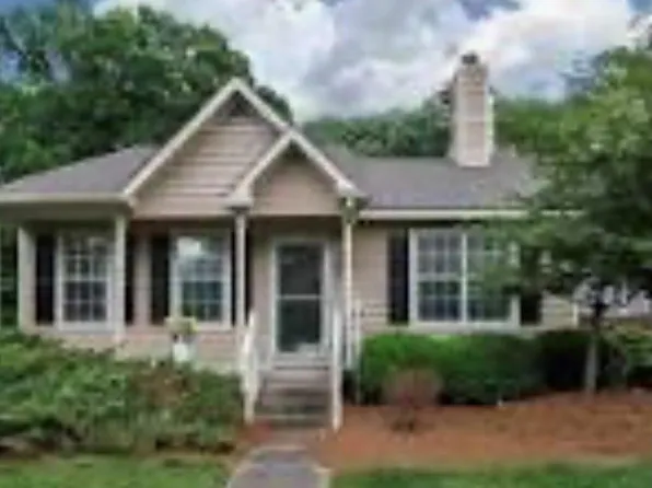 9313 Four Mile Creek Rd, Charlotte, NC 28277