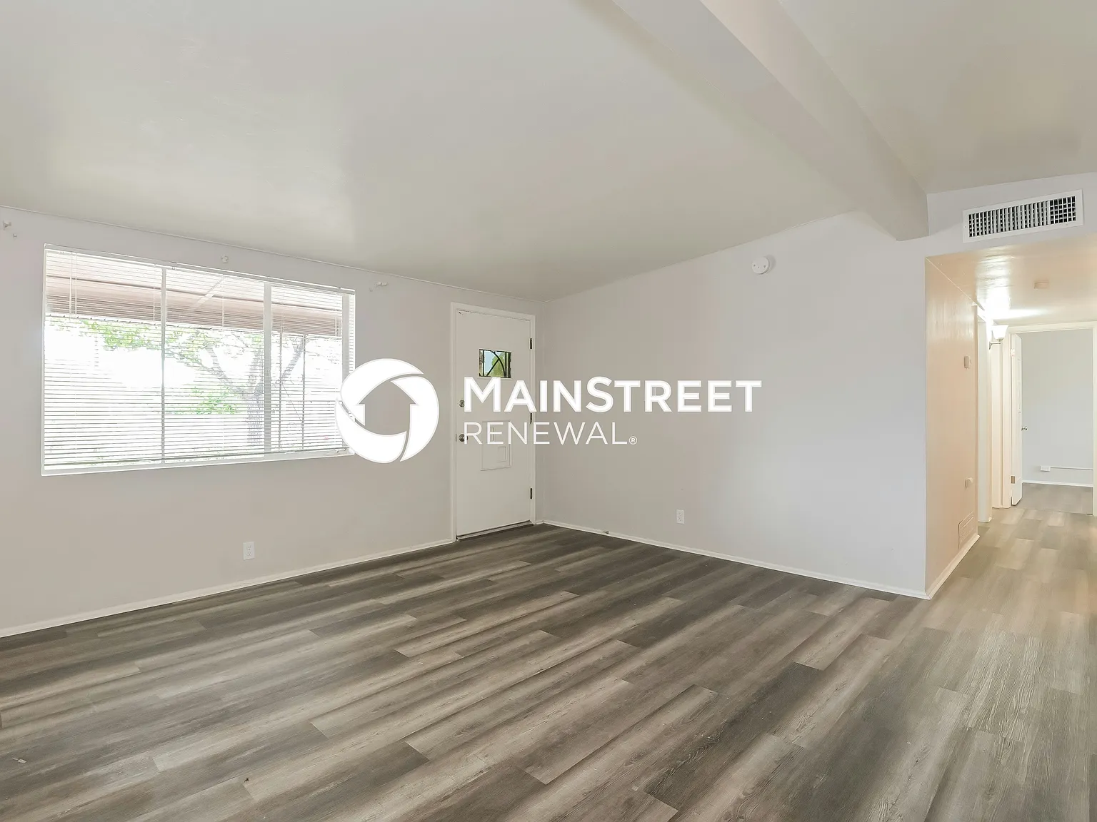 1641 S Cloverland Ave — Photo 2