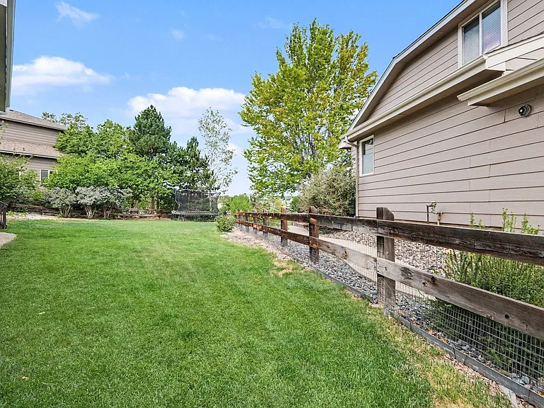 5525 Samuel Peak — Photo 29