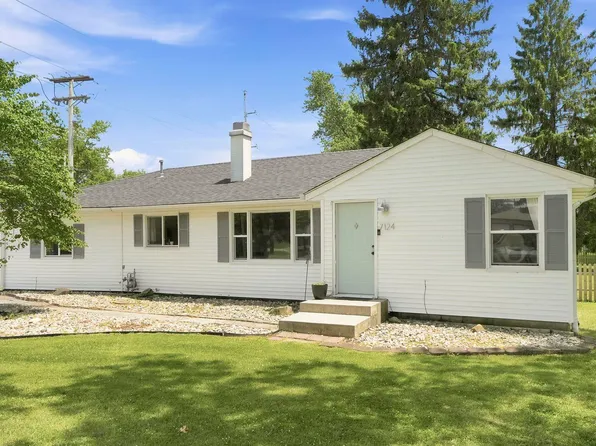 7124 Saint Joe Rd, Fort Wayne, IN 46835