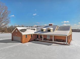 6398 E Walker Rd, Lake City, MI 49651