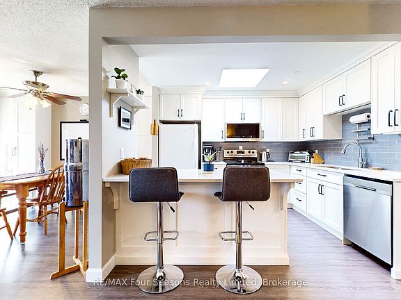 5th image of 74 Telfer Rd