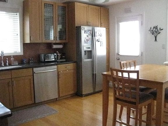 2nd image of 5 Daniels Pl