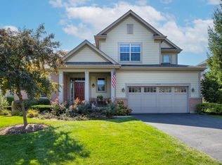 1917 Dauntless Dr, Glenview, IL 60026