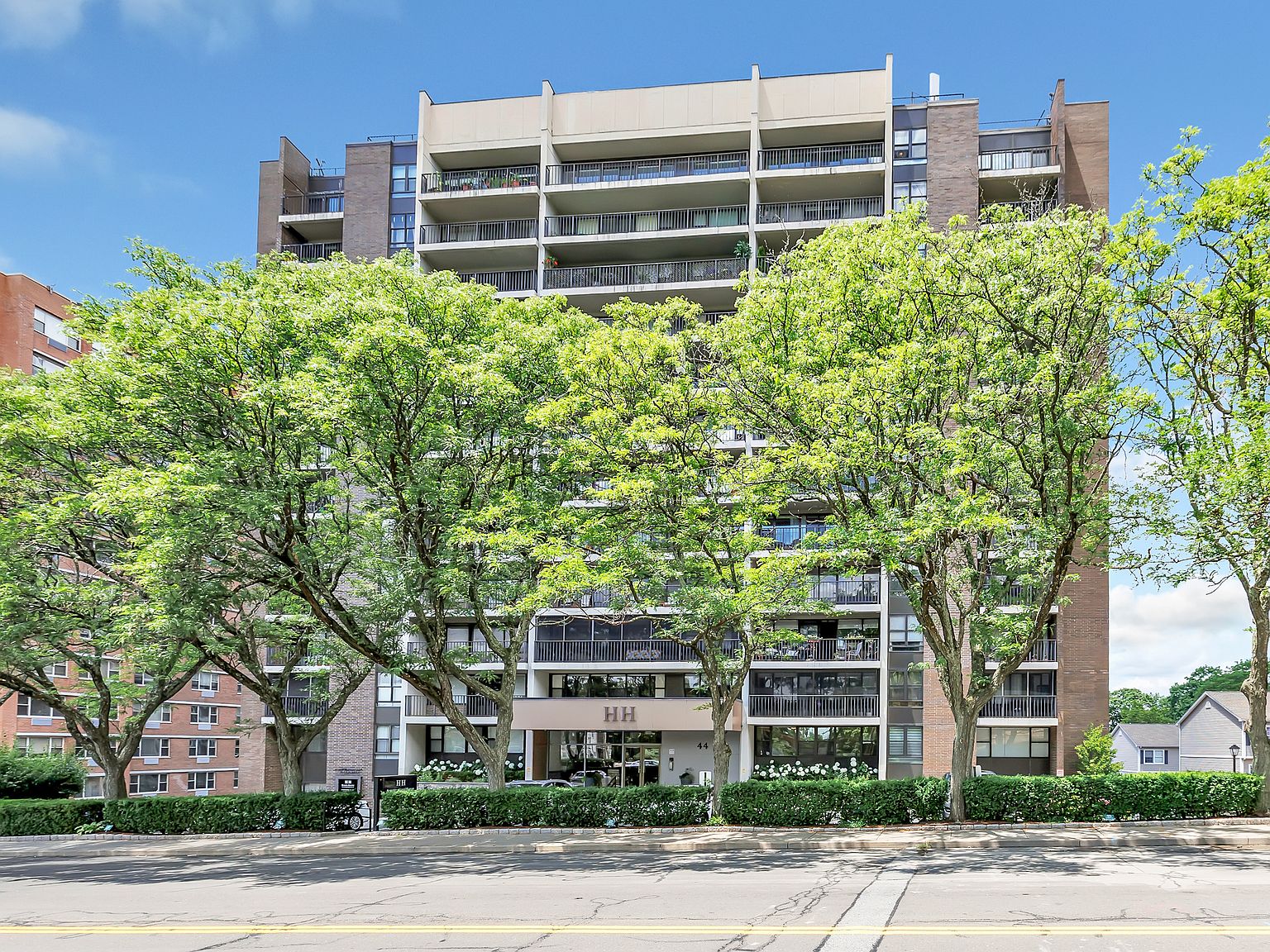 44 Strawberry Hill Avenue #5L, Stamford, CT 06902 | MLS