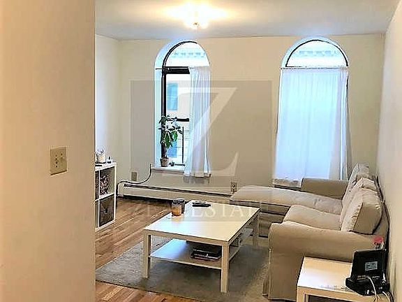3rd image of 396 Tompkins Ave APT 4B