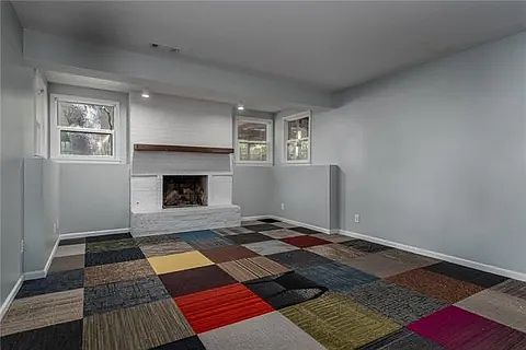 5th image of 3040 Yellowstone Dr
