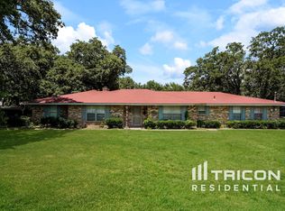 606 Meadow Grove Dr, Seagoville, TX 75159