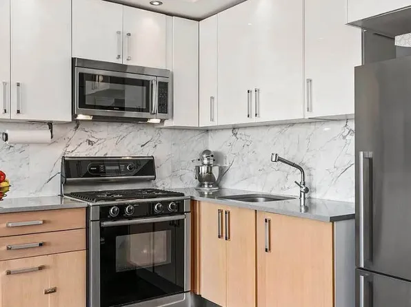 100 Maspeth Avenue image 7 of 18