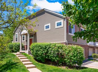 903 Neudearborn Ln, Naperville, IL 60563