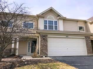 605 Yorkshire Ln, Hampshire, IL 60140