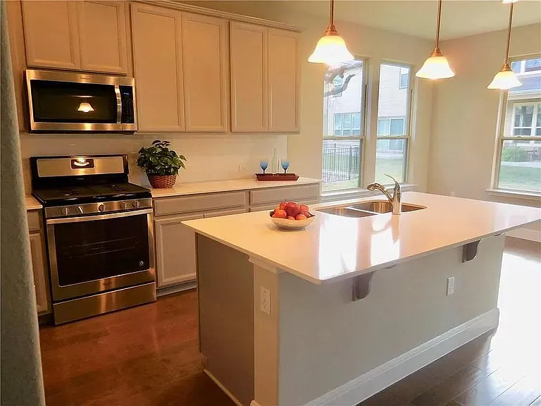 10614 Turnbull Loop — Photo 11