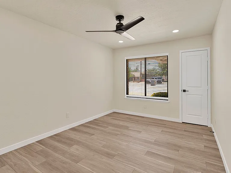 15262 El Centro Rd — Photo 17