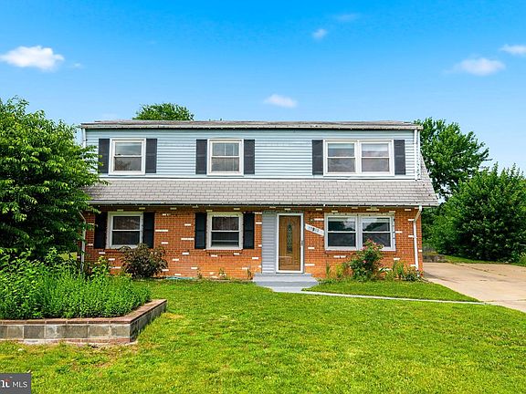 3rd image of 12902 Ketterman Dr